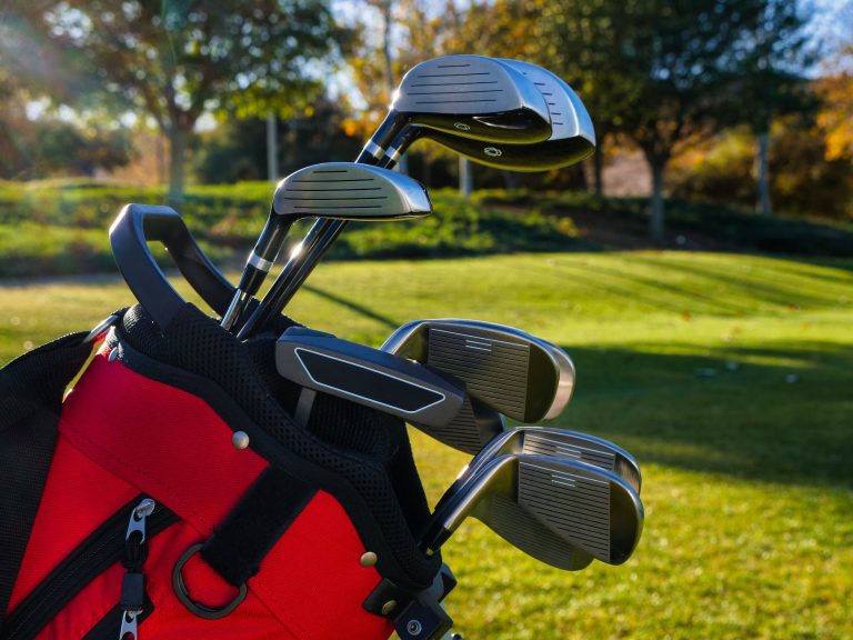 Who Makes Ask Echo Golf Bags? Meet the Golf Bag Titan!